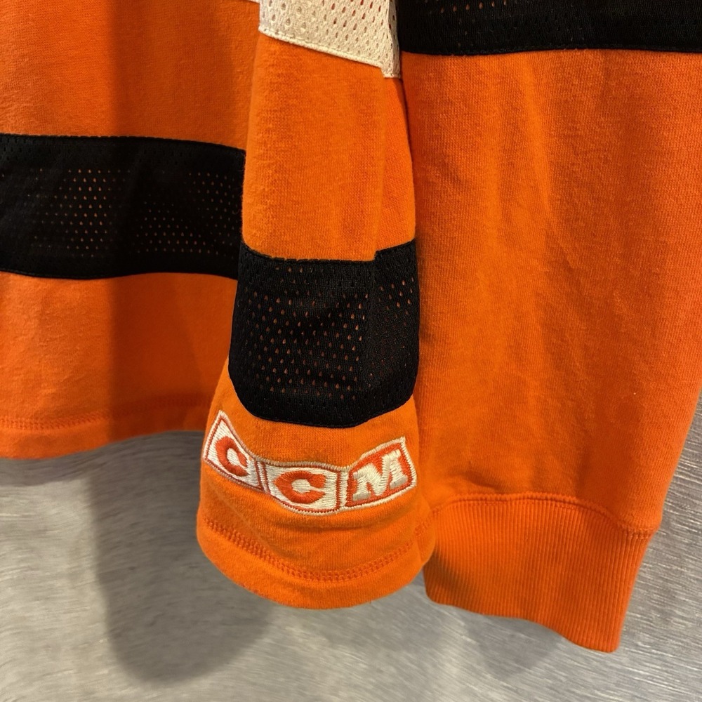 CCM Philadelphia Flyers NHL Lace Up Hoodie Mens XL Orange Black Sweatshirt - Picture 5 of 7